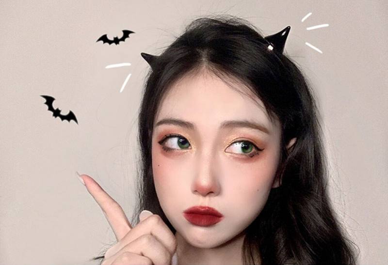 Rožička na lasnih sponkah